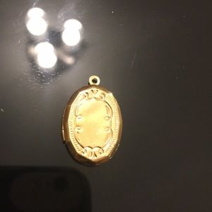 Vintage 18kt Gold Plated Antique Style Locket